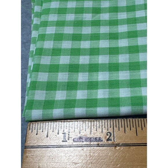 Green & White Gingham Cotton Fabric Fat Quarter 18x22" Quilting Sewing - Picture 2 of 4
